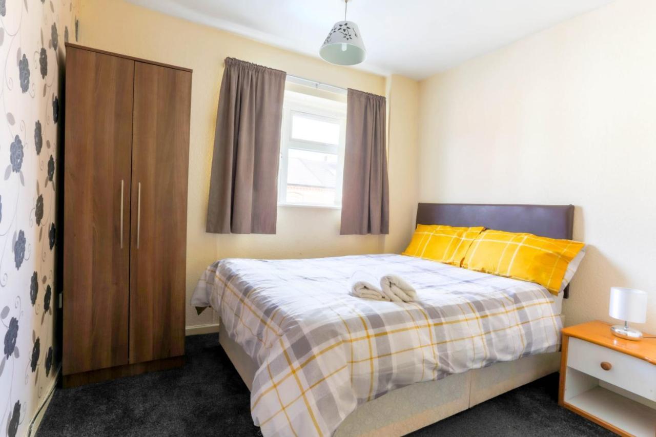 Room Near To Birmingham City Centre With Parking Exterior photo