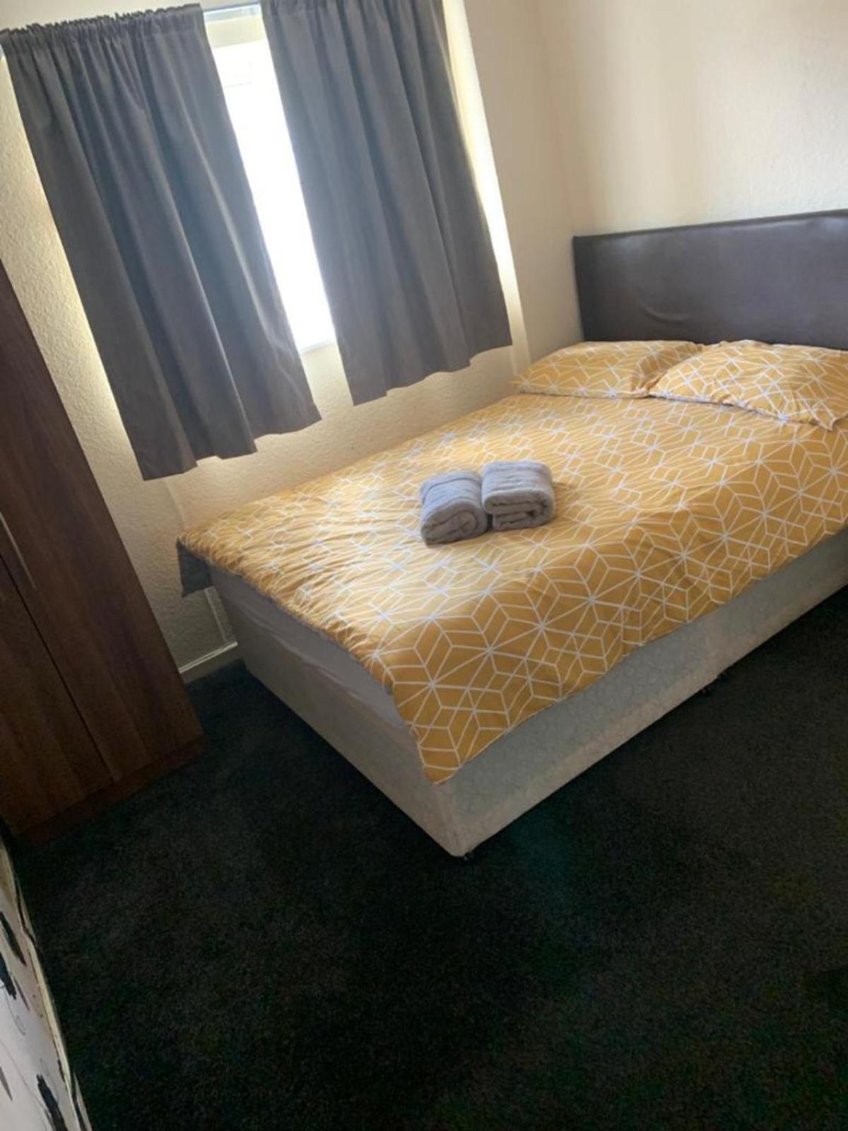 Room Near To Birmingham City Centre With Parking Exterior photo
